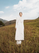 Tailored Wool Maxi Coat With Notched Lapels And Streamlined Silhouette For Elevated Styling